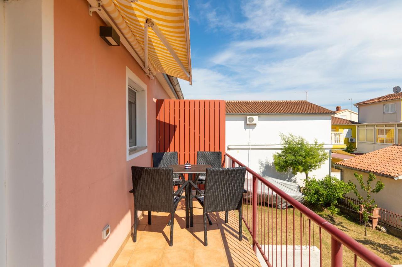 Apartmani Dujmovic Medulin Exterior photo