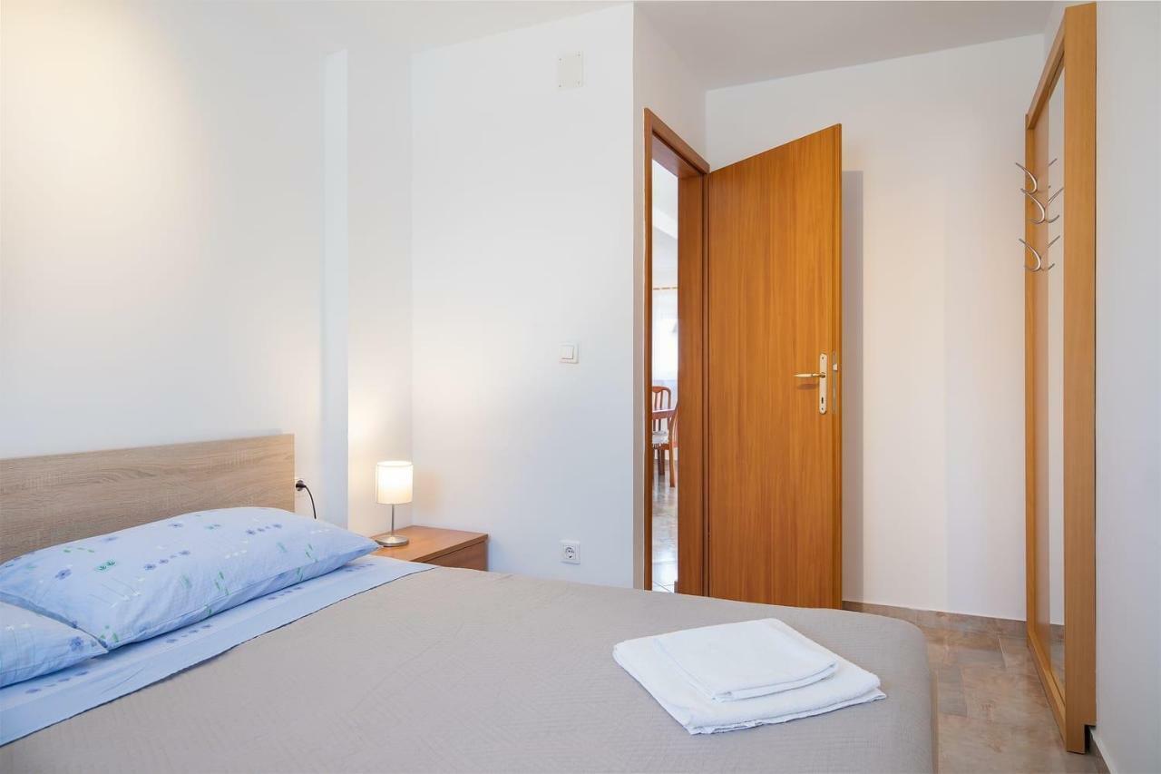 Apartmani Dujmovic Medulin Exterior photo