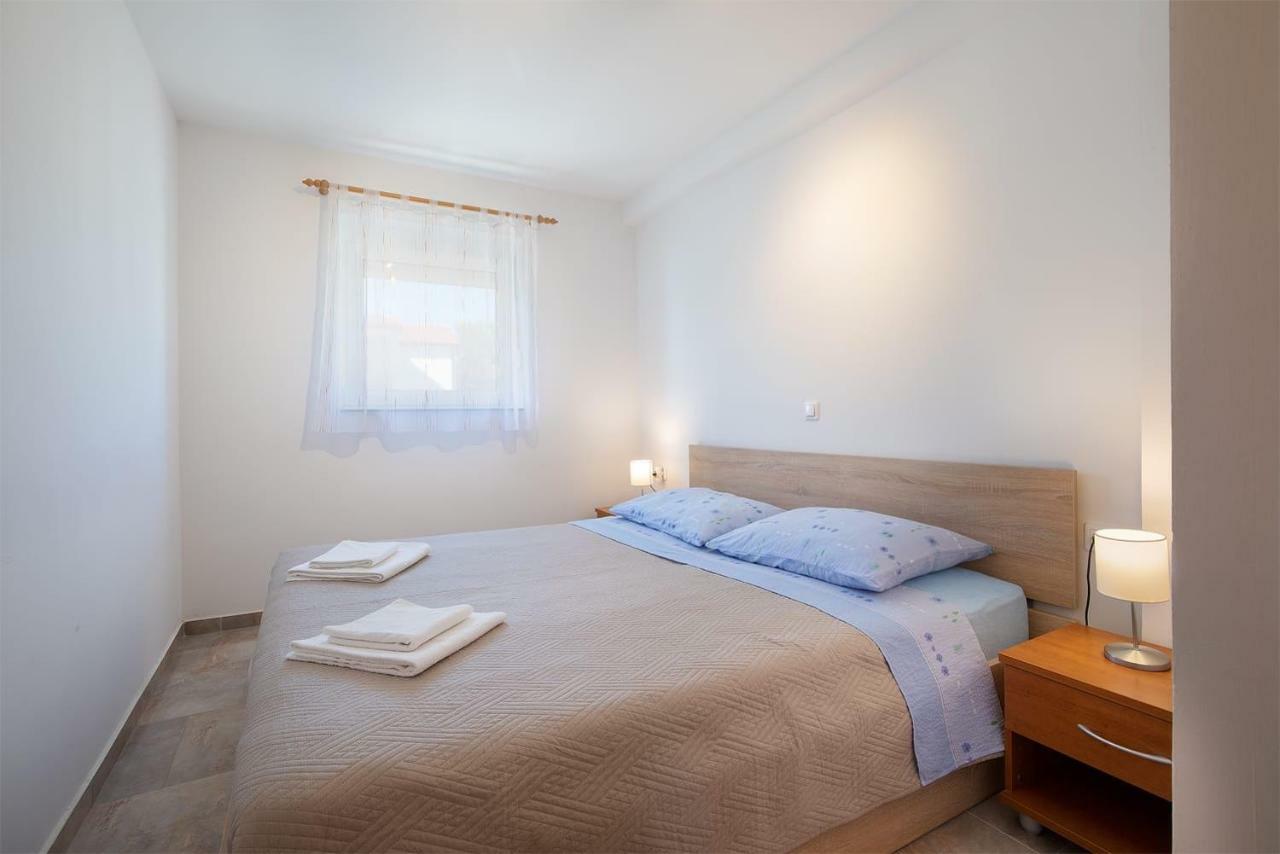 Apartmani Dujmovic Medulin Exterior photo